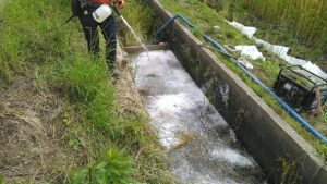 側溝清掃4＿株式会社ビルカン